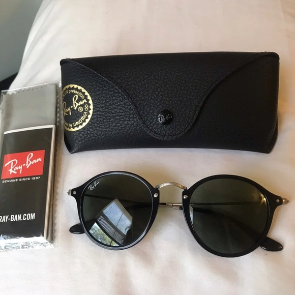 100% AUTHENTIC RAY-BAN RB 2447 - Picture 1 of 7